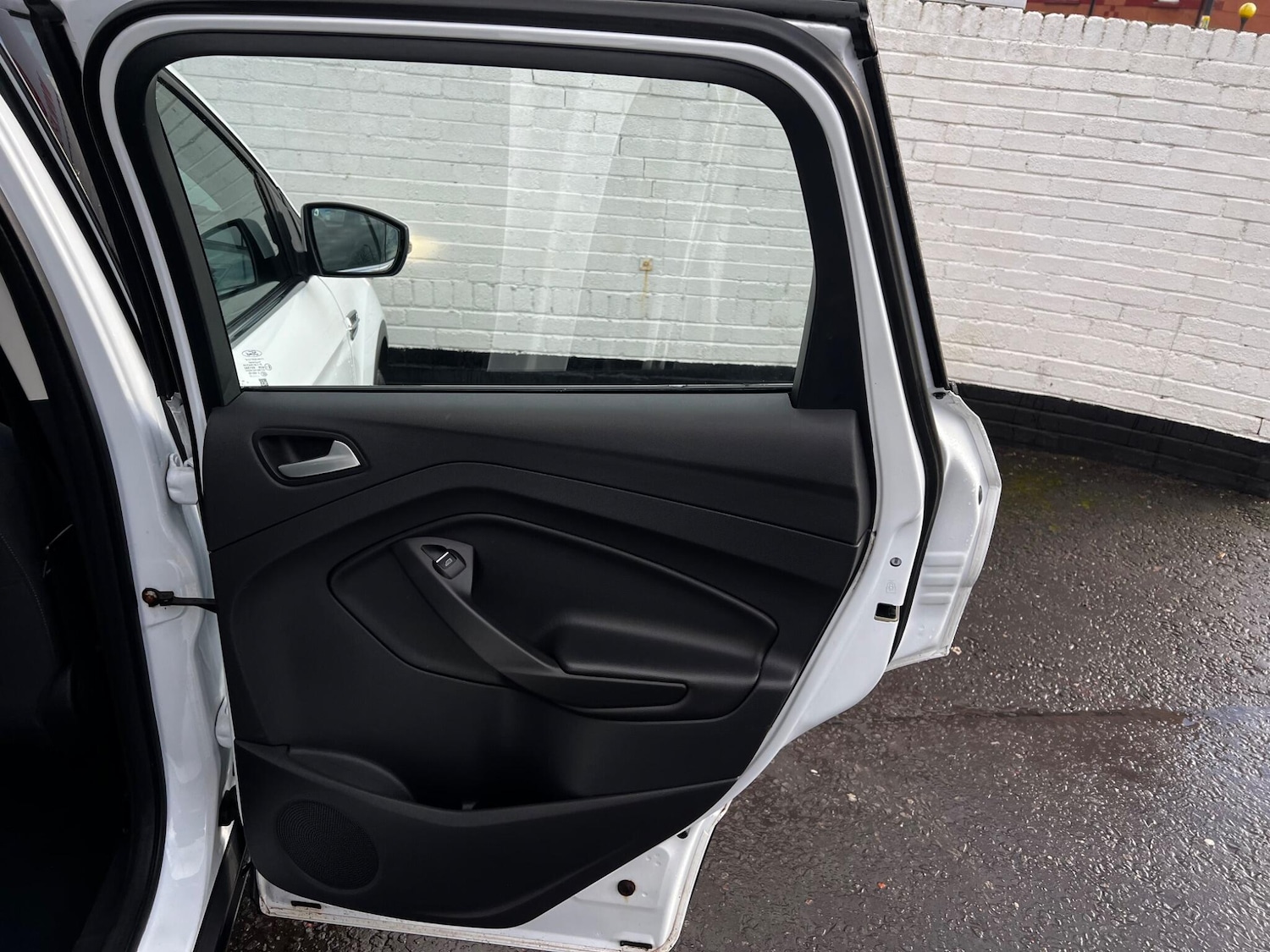 Used Ford Kuga 2015 for sale - 77155448: Photo 15