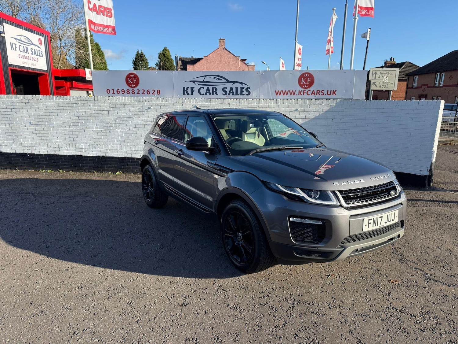 Used Land Rover Range Rover Evoque 2017 for sale - 76270215: Photo 2