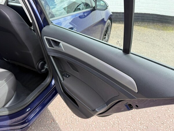 Used Volkswagen Golf 2017 for sale - 75563941: Photo 20