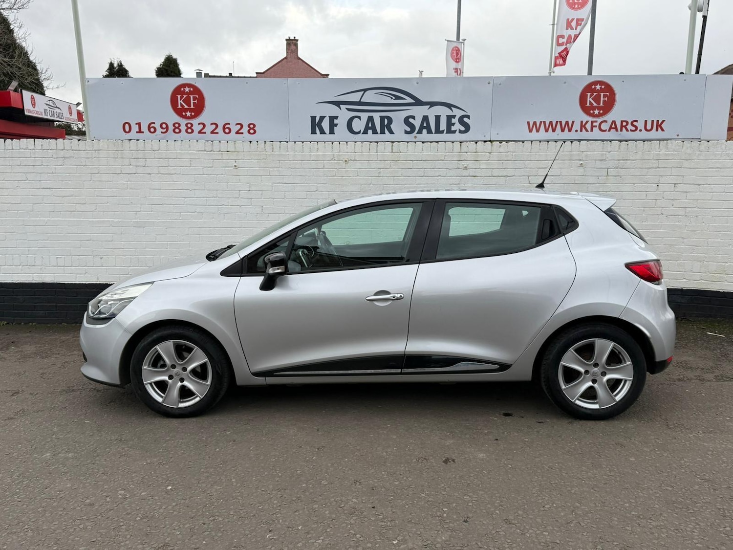 Used Renault Clio 2015 for sale - 77456231: Photo 7