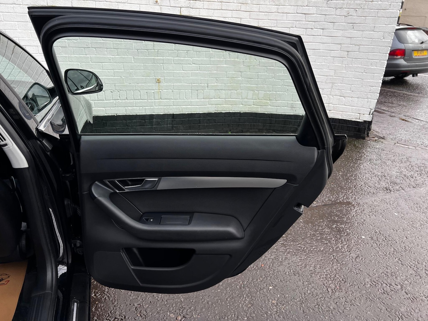 Used Audi A6 Saloon 2009 for sale - 77468052: Photo 17