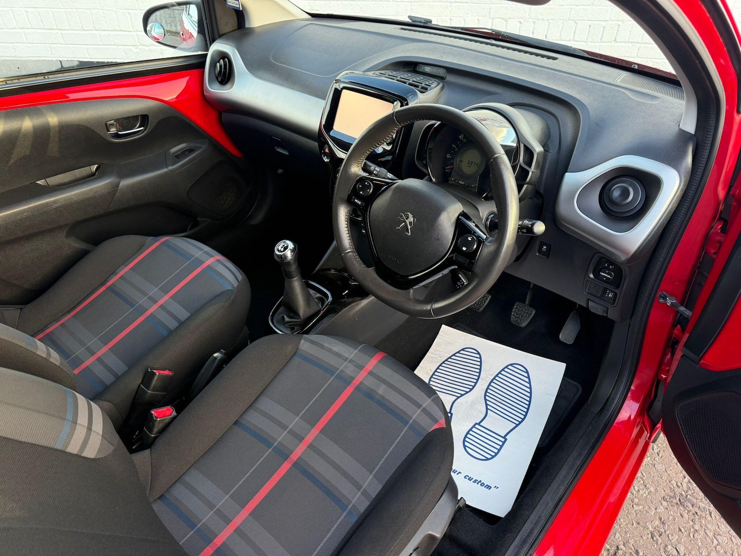 Used Peugeot 108 2015 for sale - 76633962: Photo 12