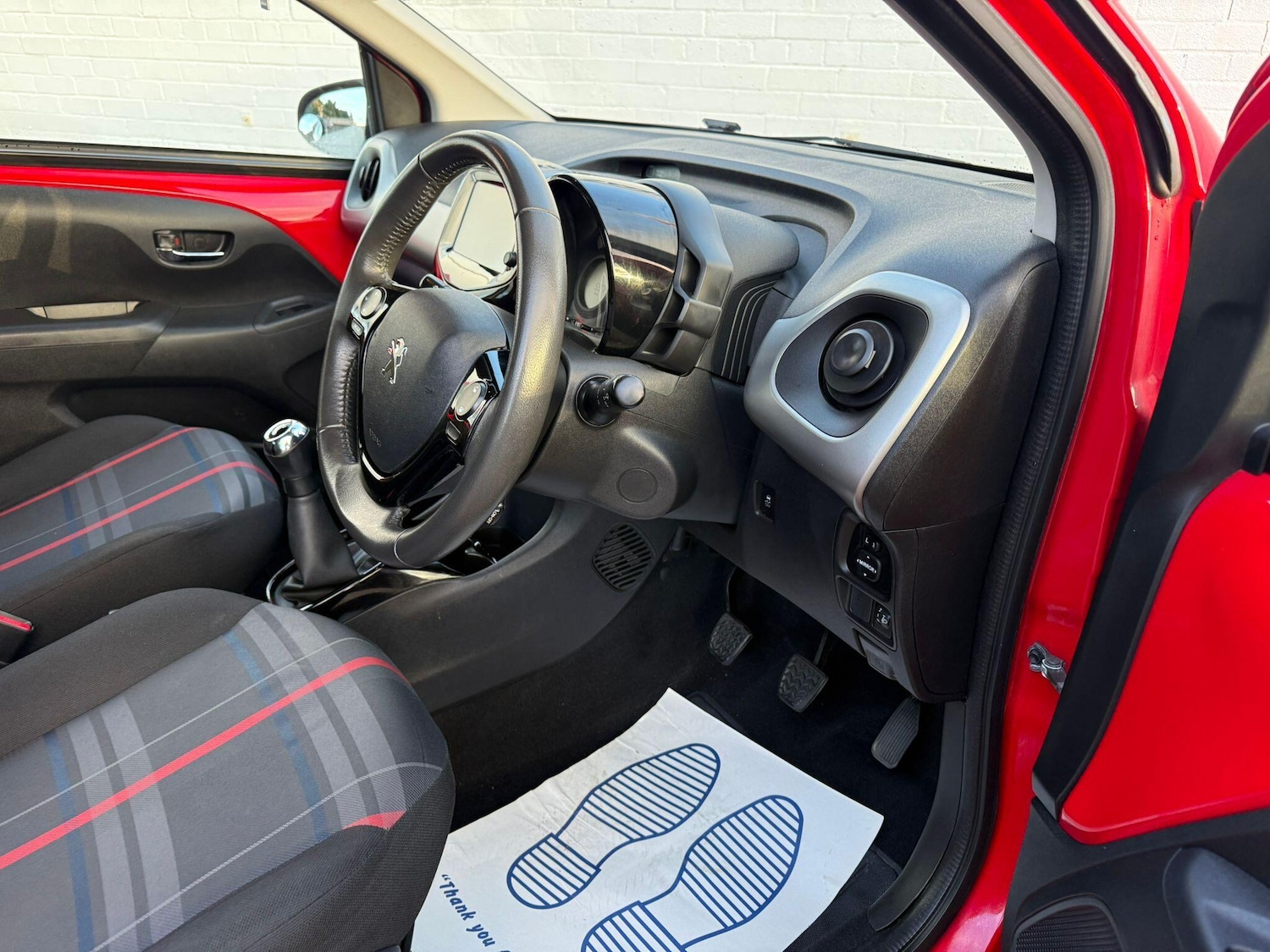 Used Peugeot 108 2015 for sale - 76633962: Photo 9