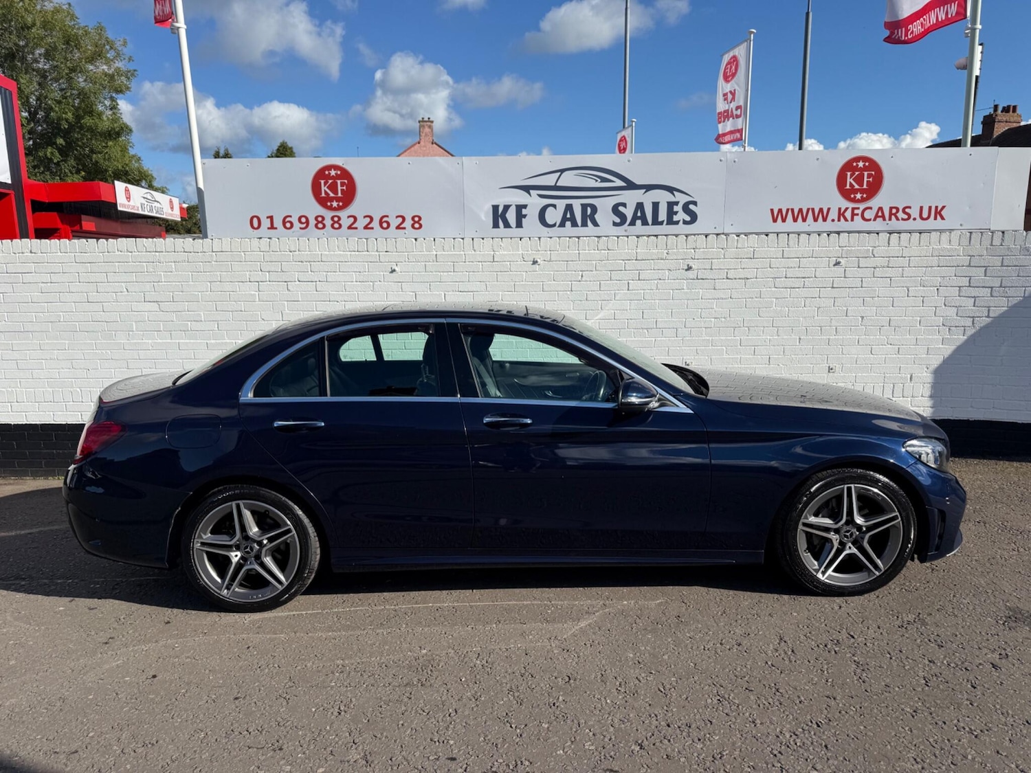 Used Mercedes-Benz C Class 2018 for sale - 76041869: Photo 2