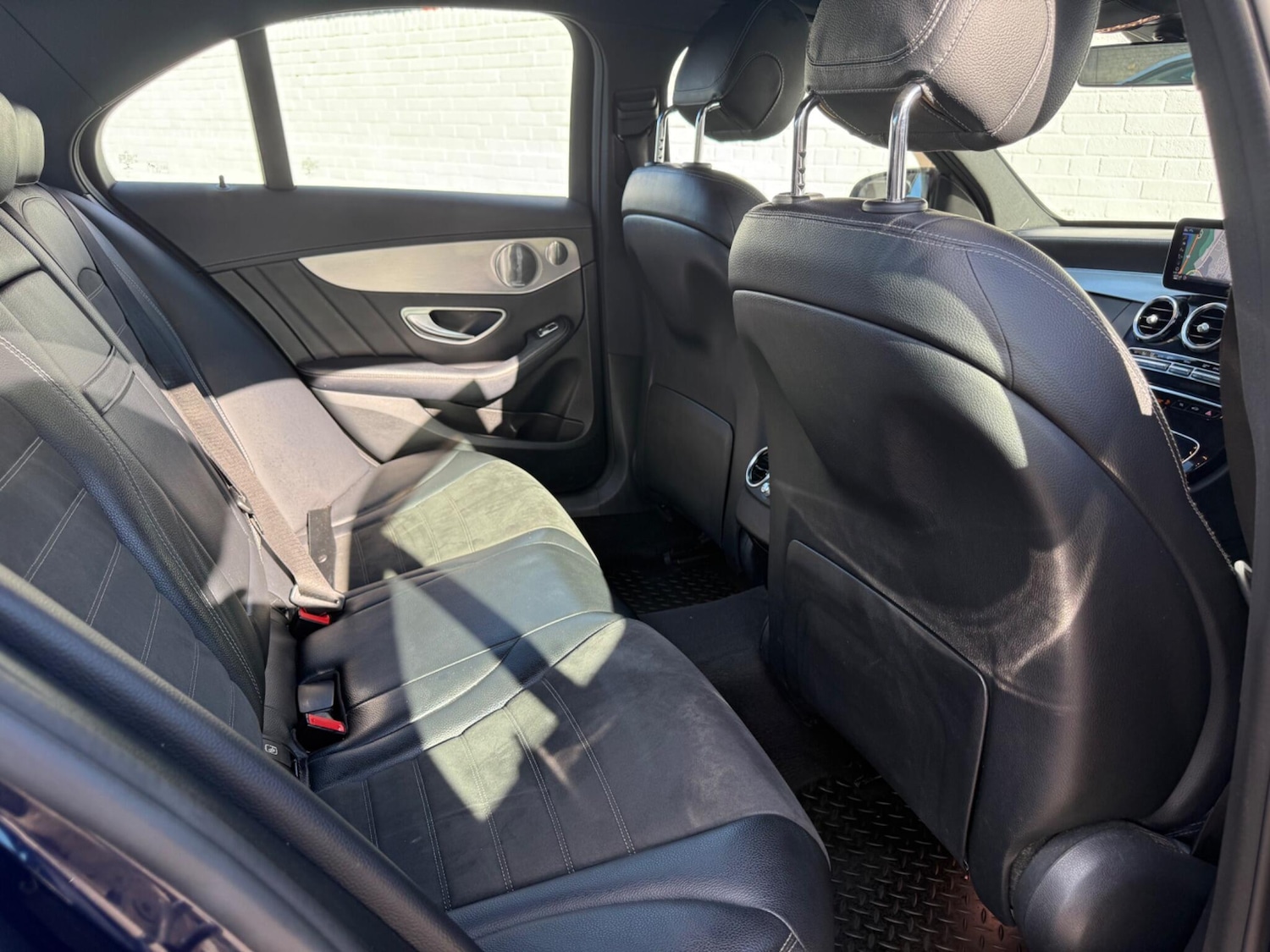 Used Mercedes-Benz C Class 2018 for sale - 76041869: Photo 29