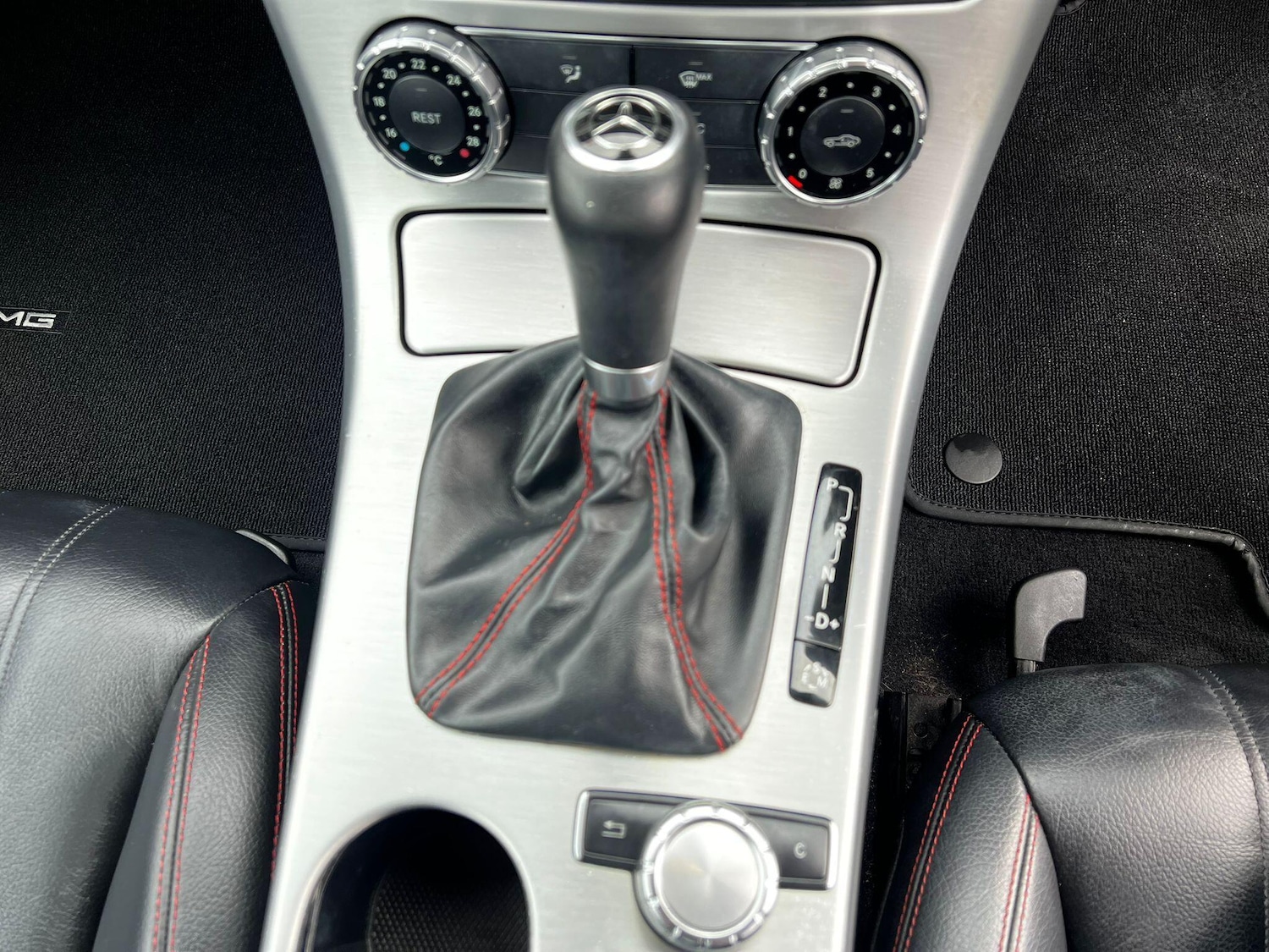 Used Mercedes-Benz SLK 2013 for sale - 75977601: Photo 11