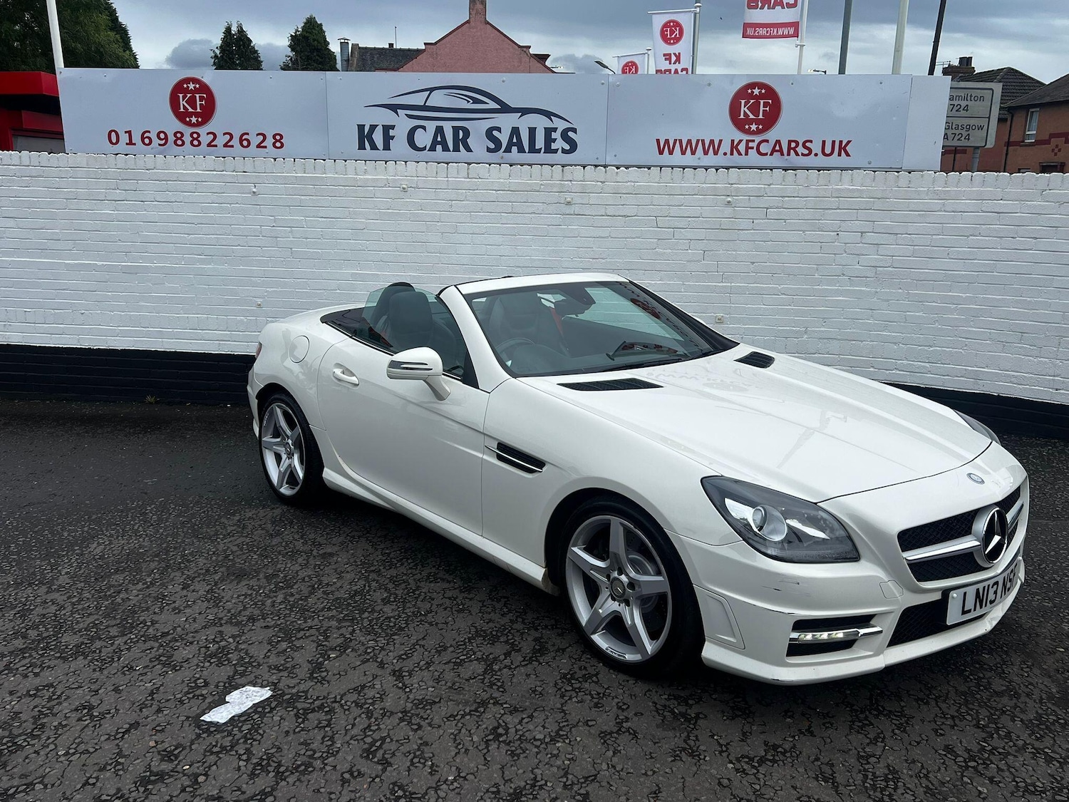 Used Mercedes-Benz SLK 2013 for sale - 75977601: Photo 2