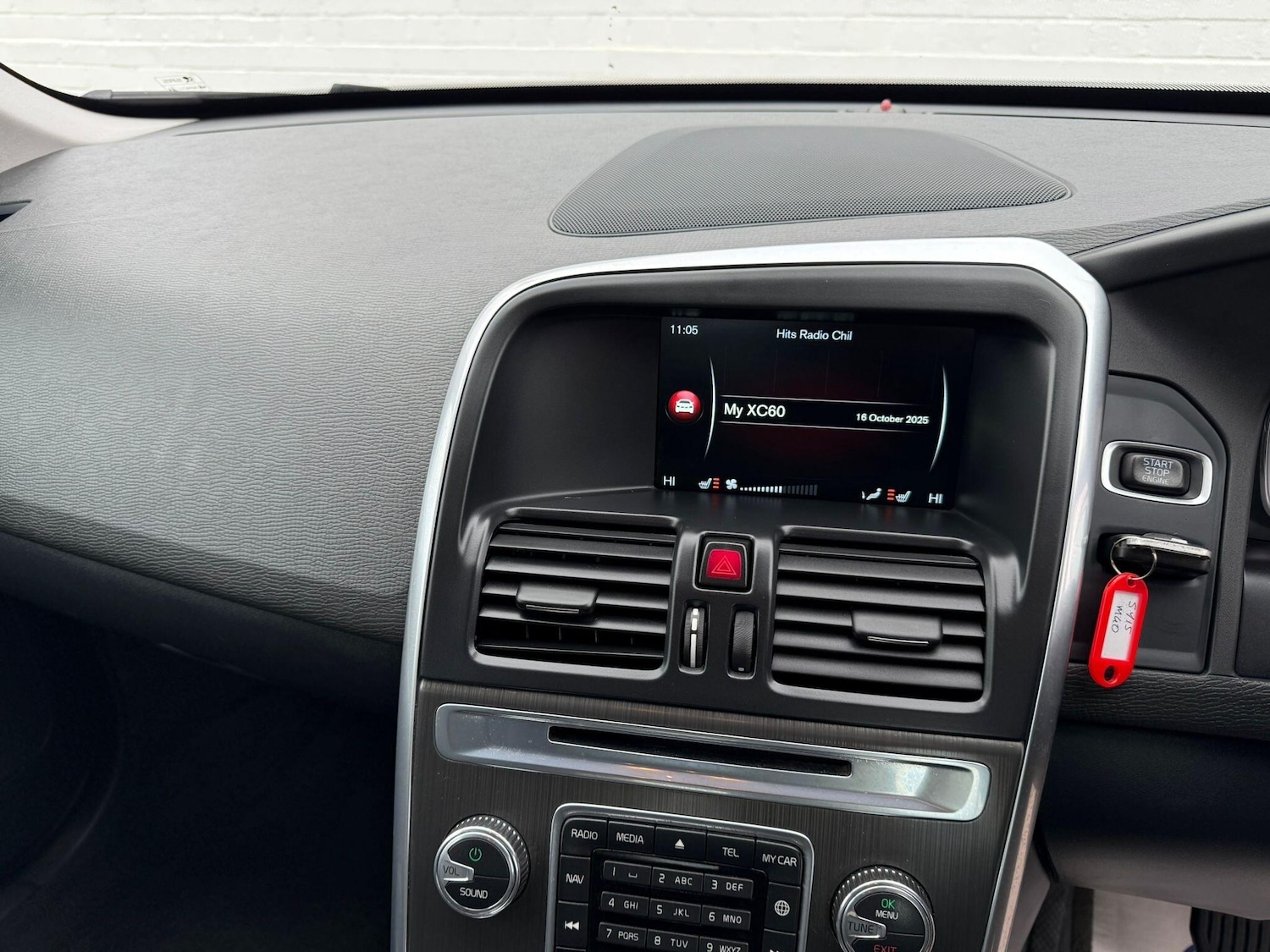 Used Volvo XC60 2015 for sale - 76701527: Photo 21