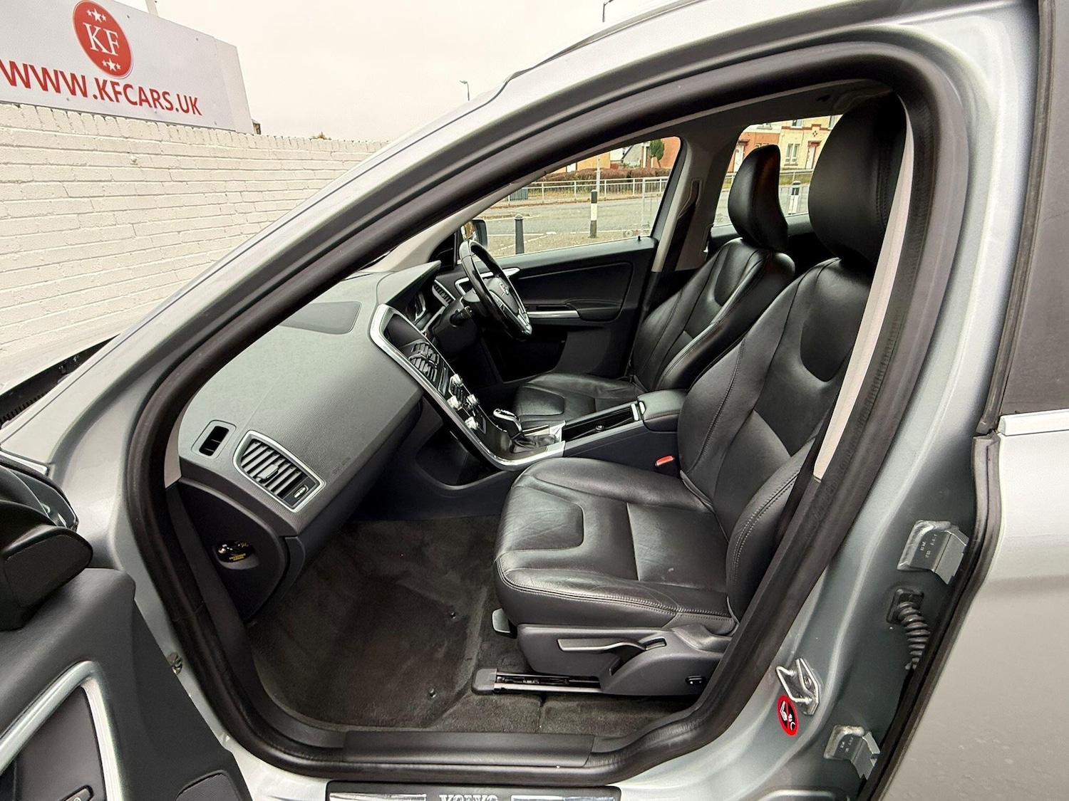 Used Volvo XC60 2015 for sale - 76701527: Photo 25