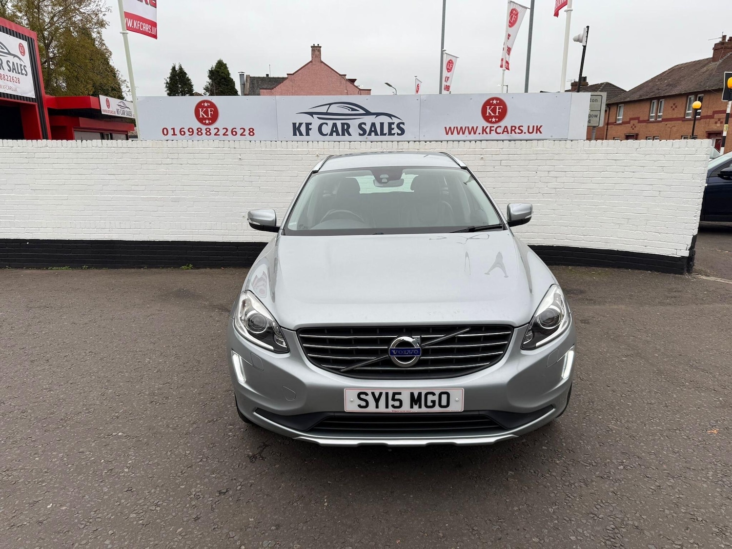 Used Volvo XC60 2015 for sale - 76701527: Photo 3