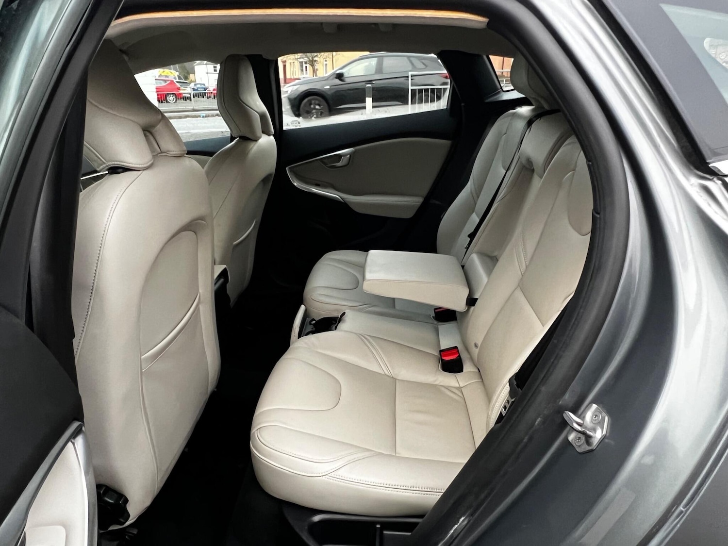 Used Volvo V40 2017 for sale - 77057241: Photo 20