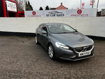 Used Volvo V40 2017 for sale - 77057241: Photo