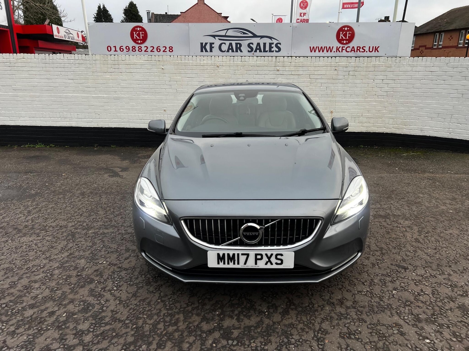 Used Volvo V40 2017 for sale - 77057241: Photo 3