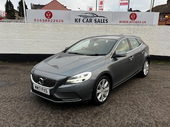 Used Volvo V40 2017 for sale - 77057241: Photo