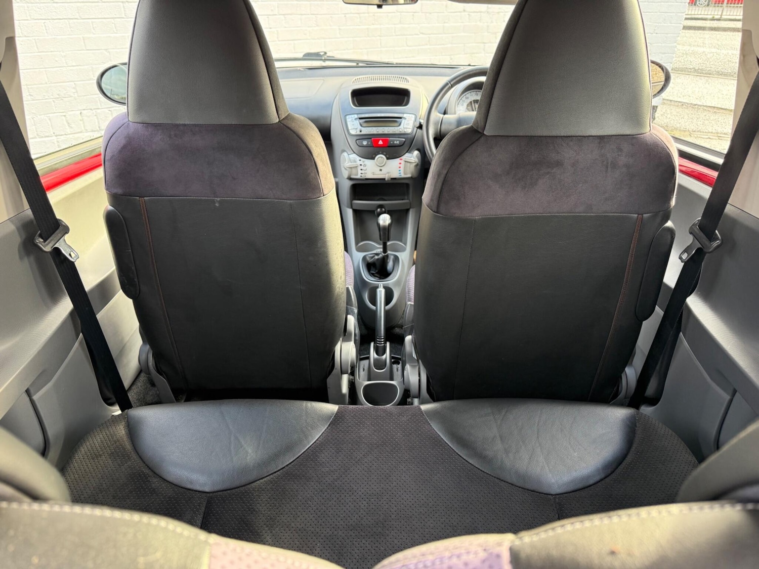 Used Toyota AYGO 2012 for sale - 77156142: Photo 23