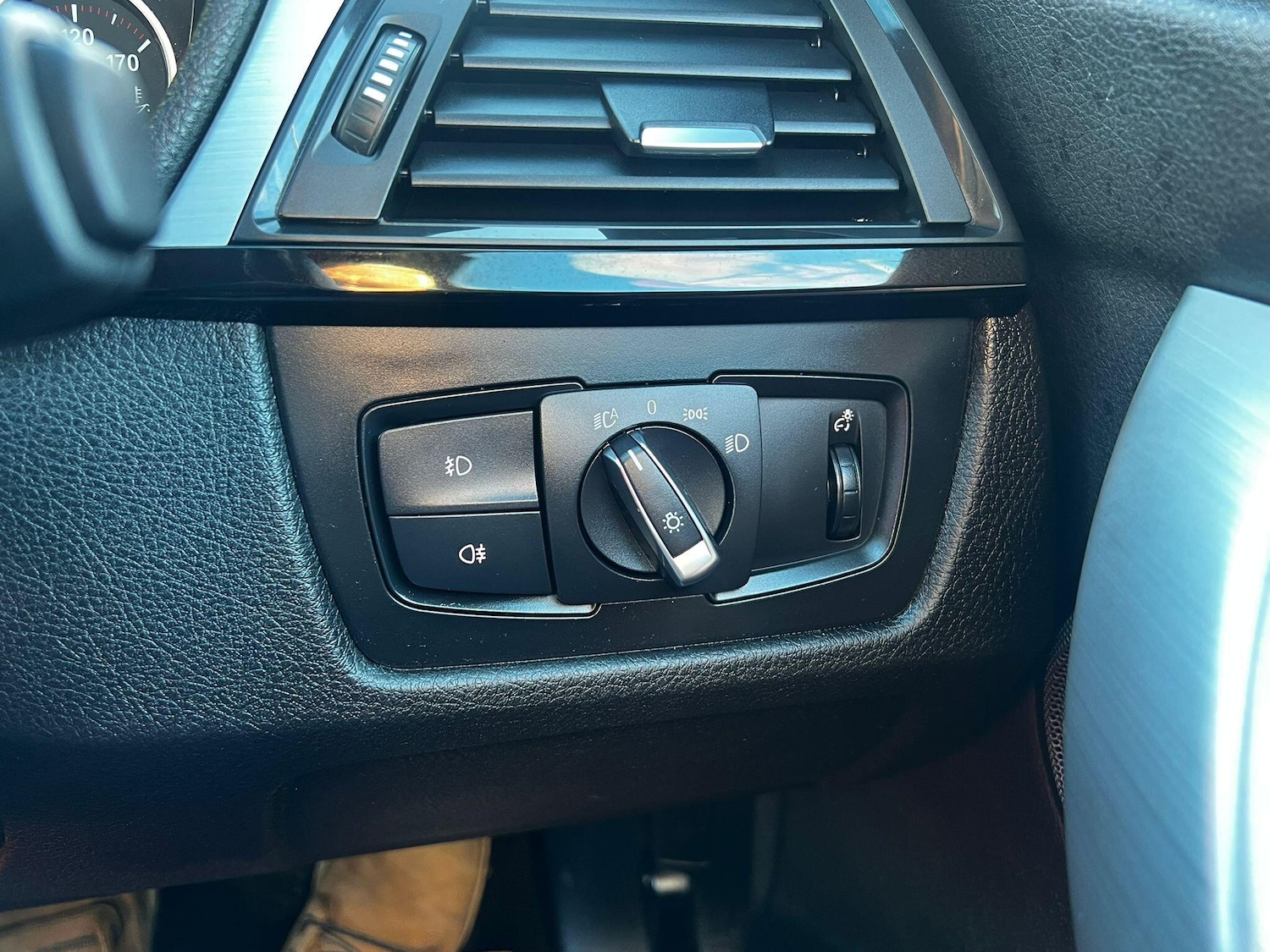 Used BMW 3 Series 2015 for sale - 76270857: Photo 22