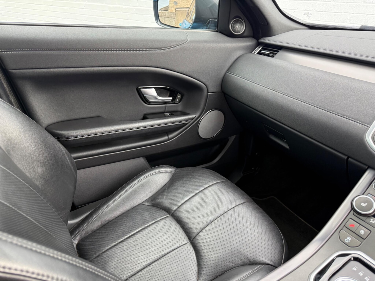 Used Land Rover Range Rover Evoque 2019 for sale - 75838615: Photo 25