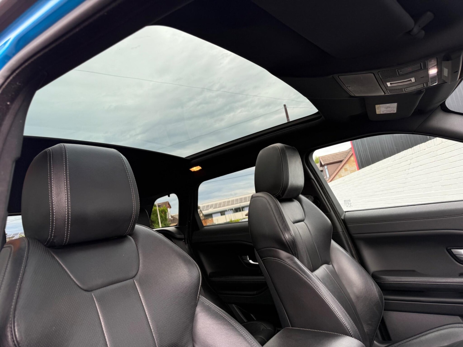 Used Land Rover Range Rover Evoque 2019 for sale - 75838615: Photo 27