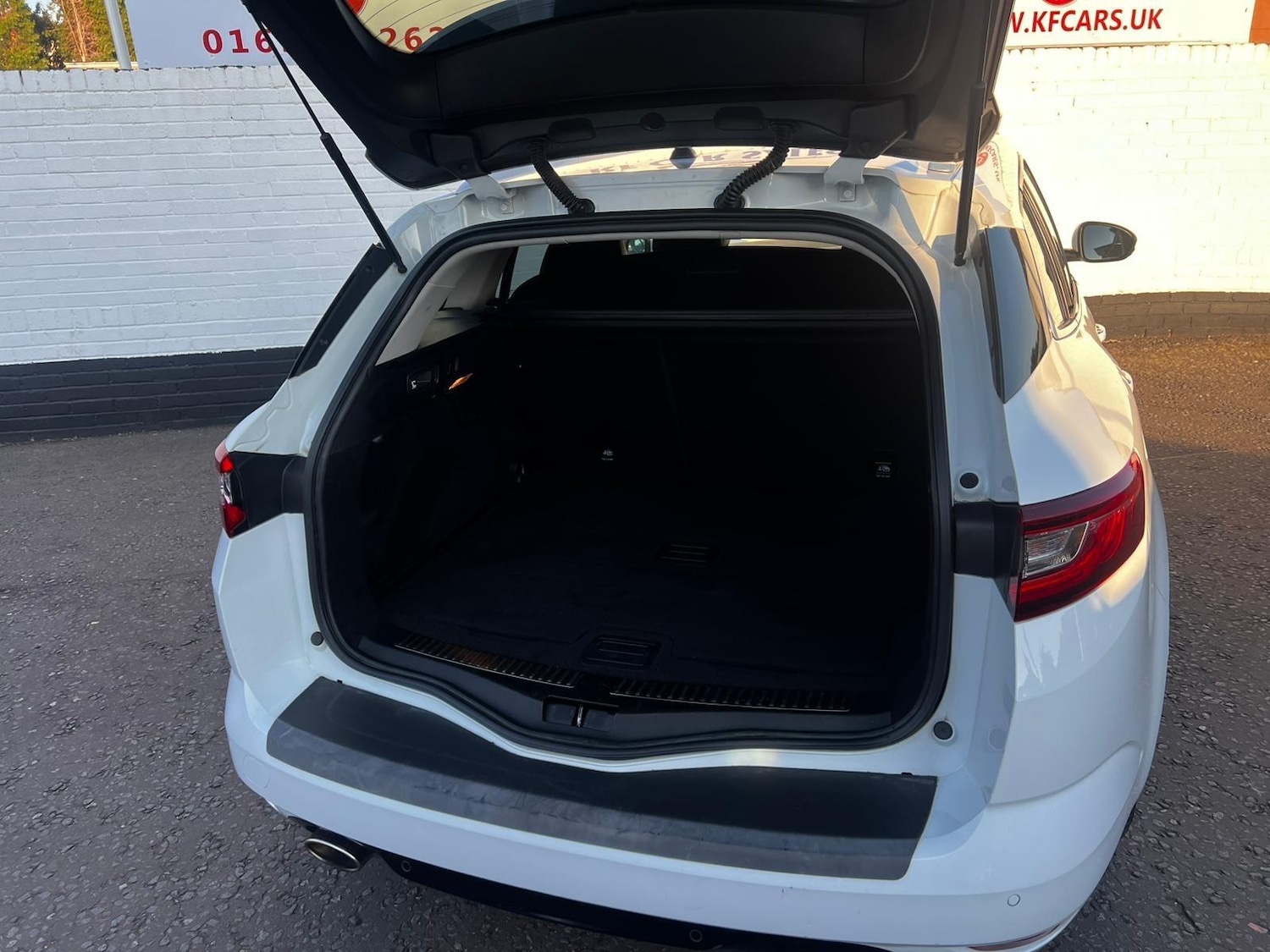 Used Renault Megane 2018 for sale - 76295967: Photo 26