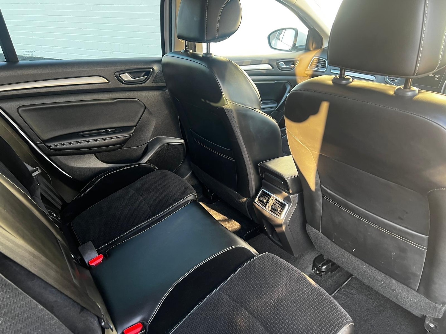 Used Renault Megane 2018 for sale - 76295967: Photo 27