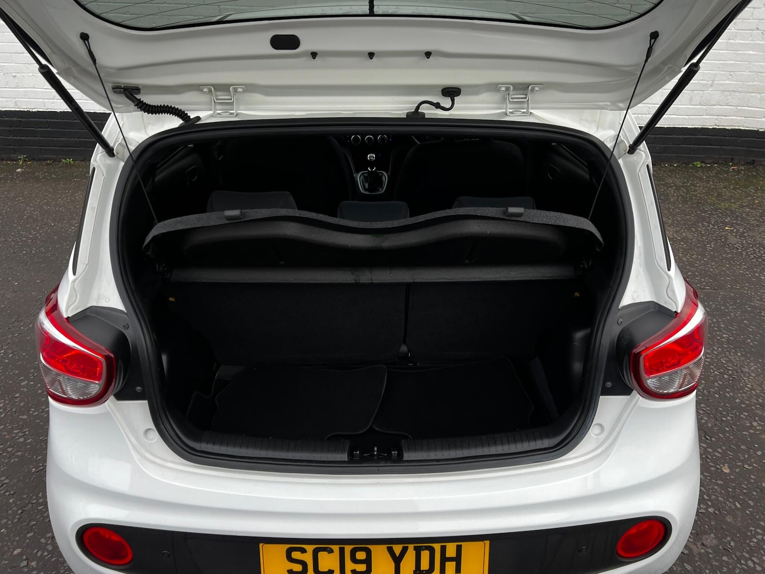 Used Hyundai i10 2019 for sale - 76936404: Photo 17