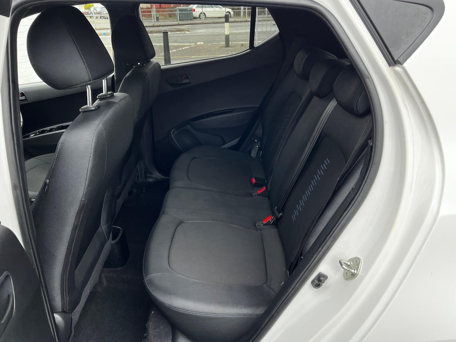 Used Hyundai i10 2019 for sale - 76936404: Photo 18