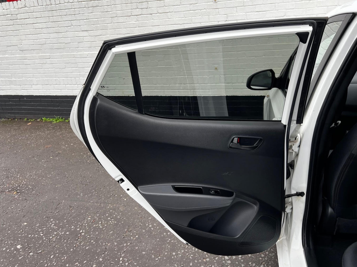 Used Hyundai i10 2019 for sale - 76936404: Photo 19