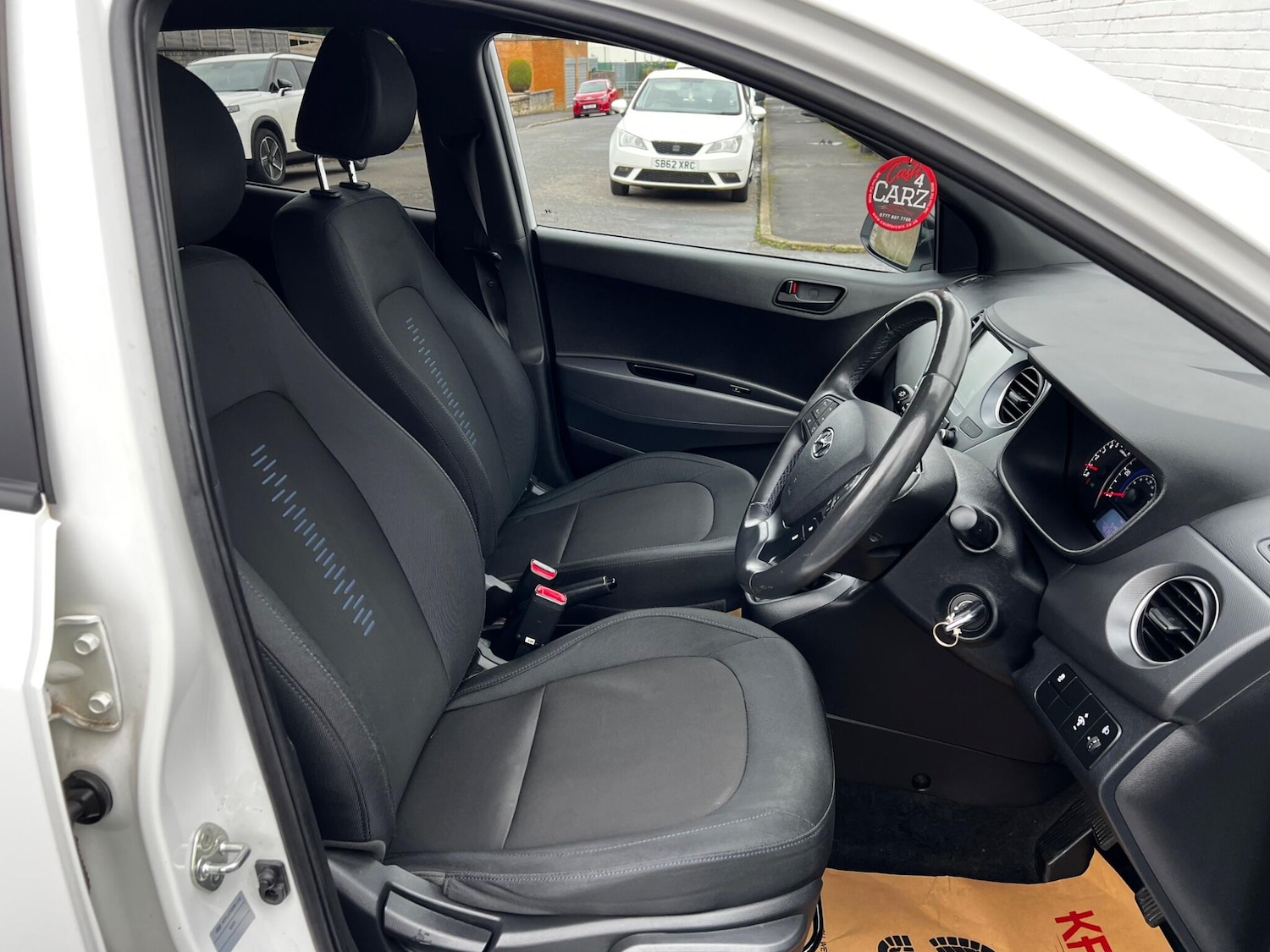 Used Hyundai i10 2019 for sale - 76936404: Photo 7