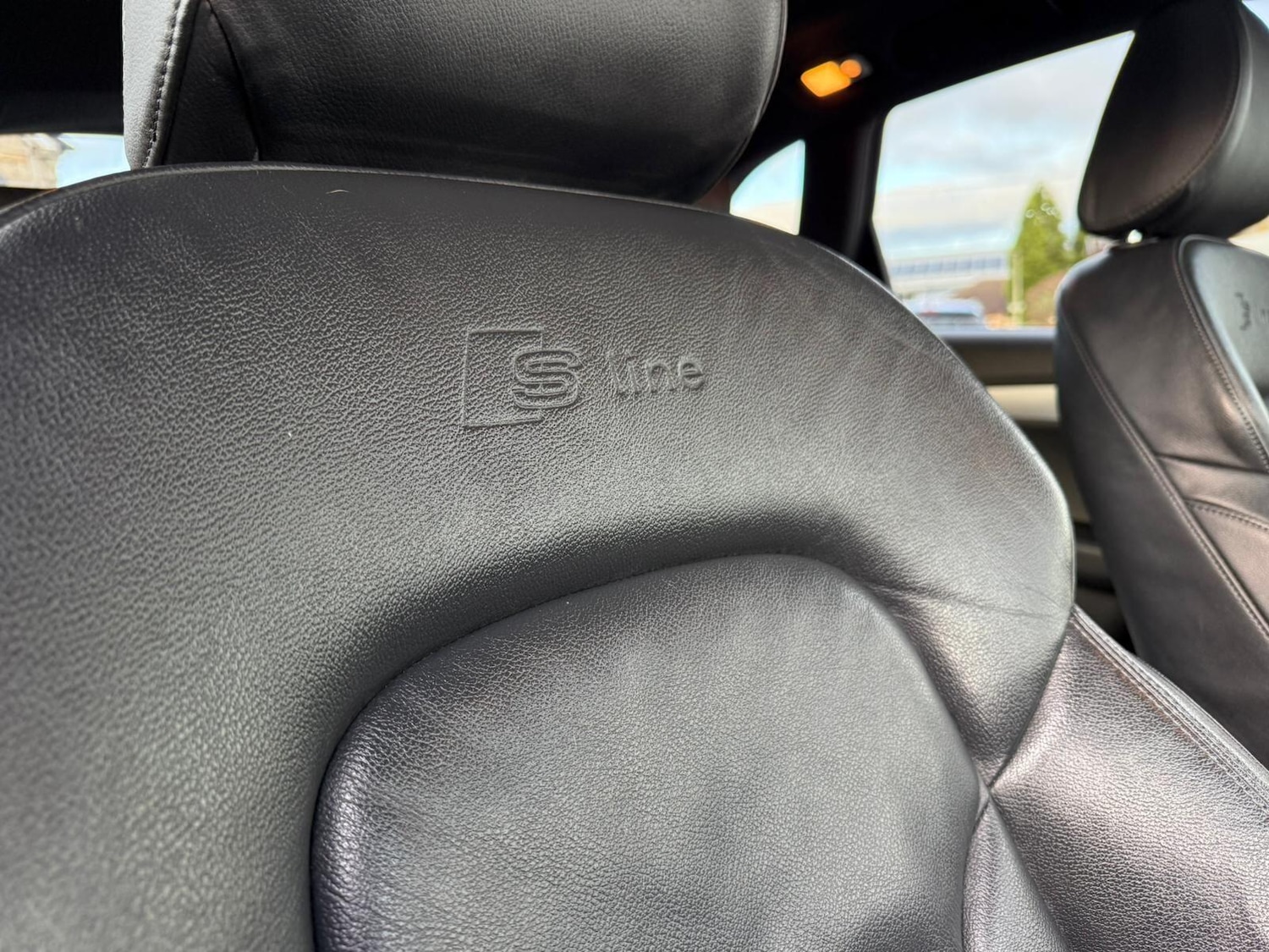 Used Audi Q5 2010 for sale - 76753134: Photo 12