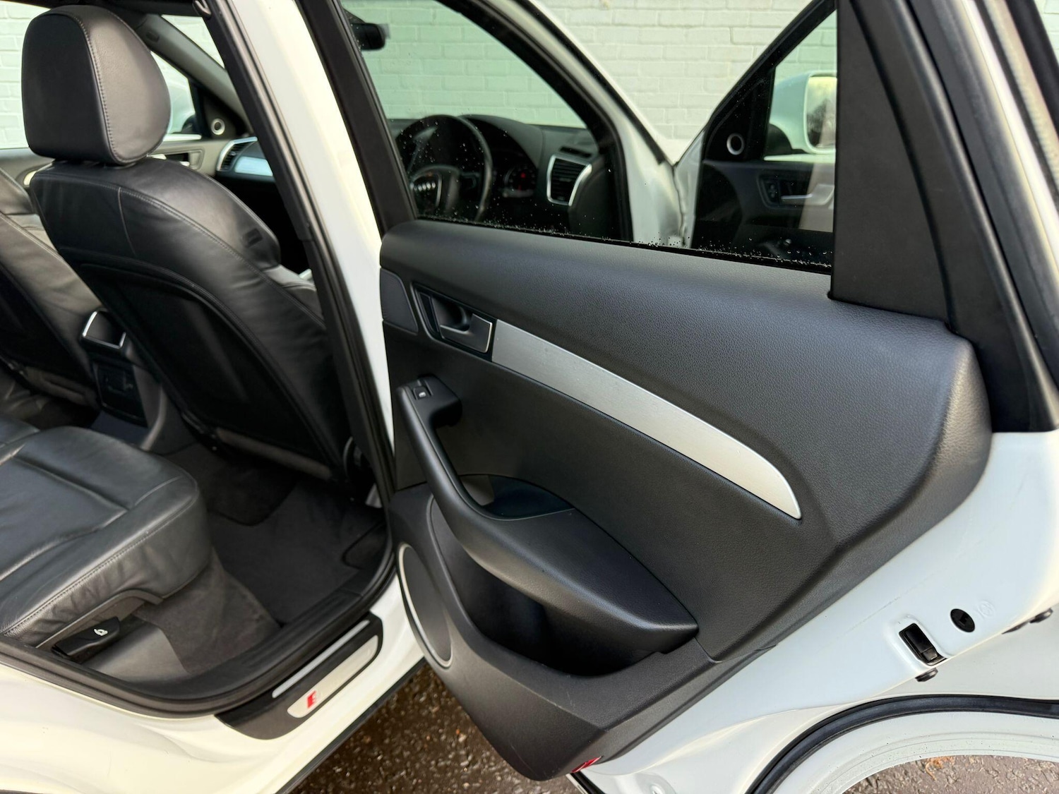 Used Audi Q5 2010 for sale - 76753134: Photo 21