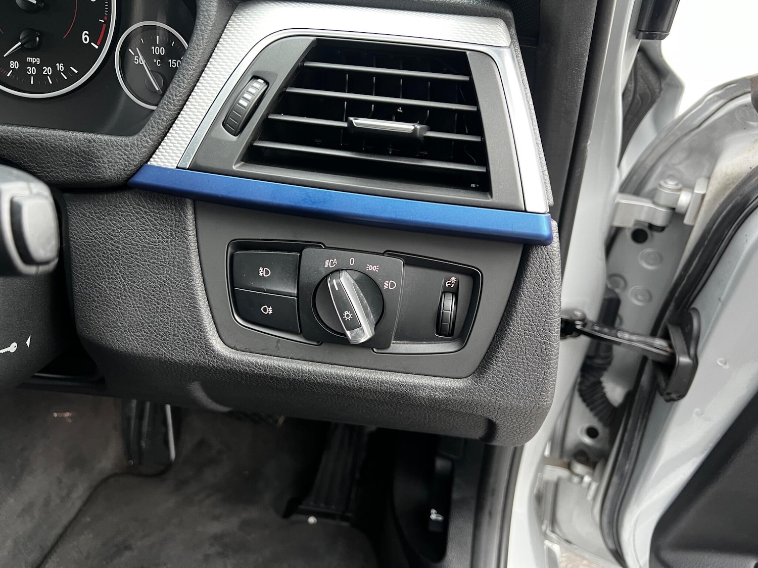 Used BMW 3 Series 2016 for sale - 76824468: Photo 9