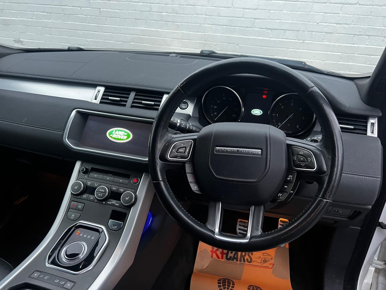 Used Land Rover Range Rover Evoque 2017 for sale - 77229781: Photo 9