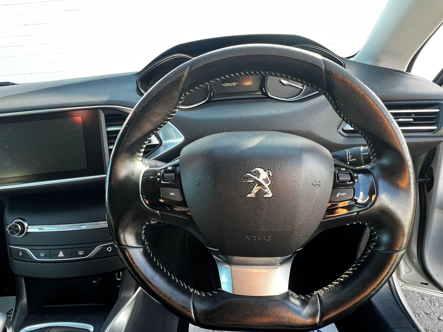 Used Peugeot 308 2016 for sale - 76671637: Photo 6