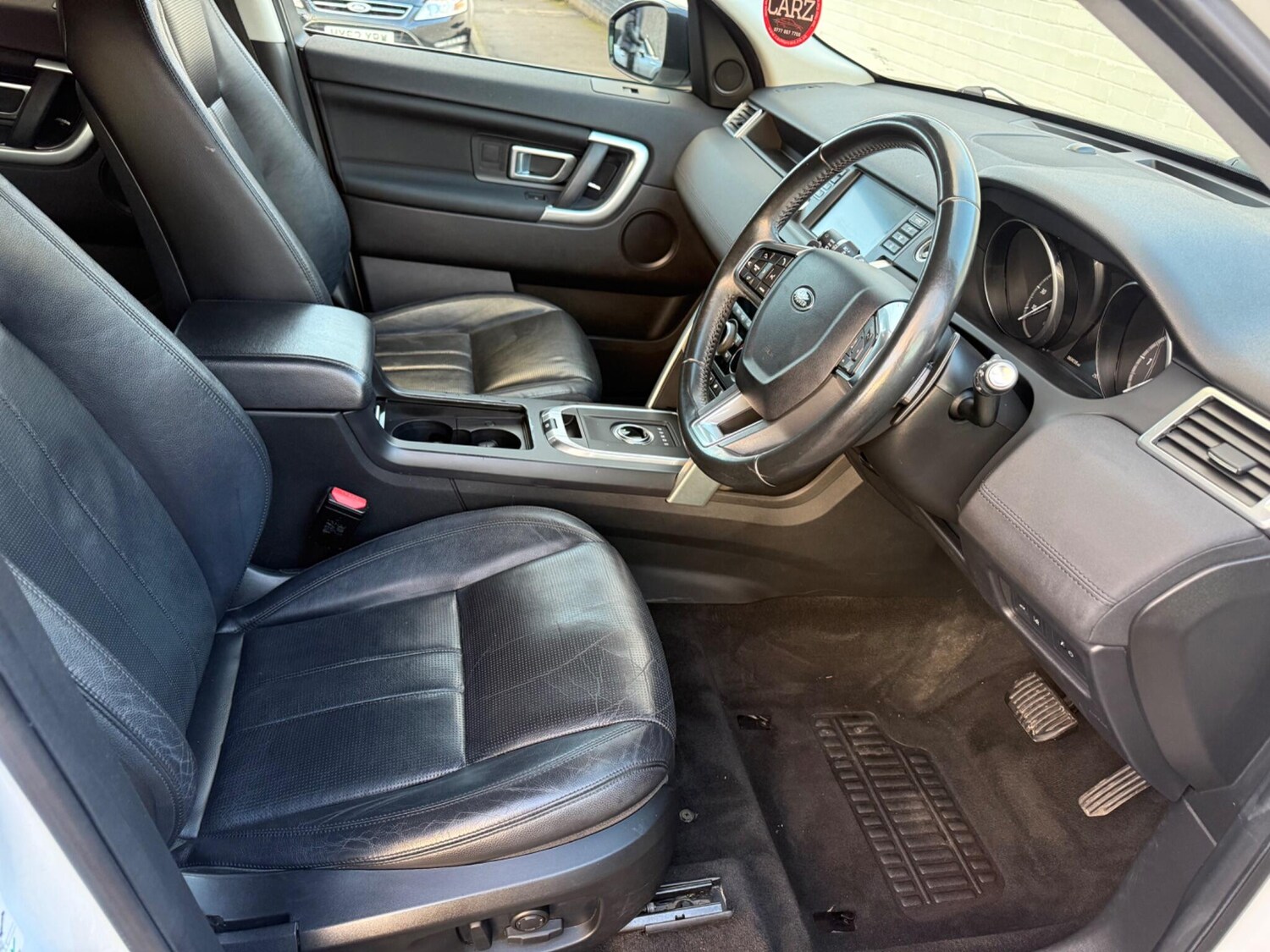 Used Land Rover Discovery Sport 2017 for sale - 77345252: Photo 11