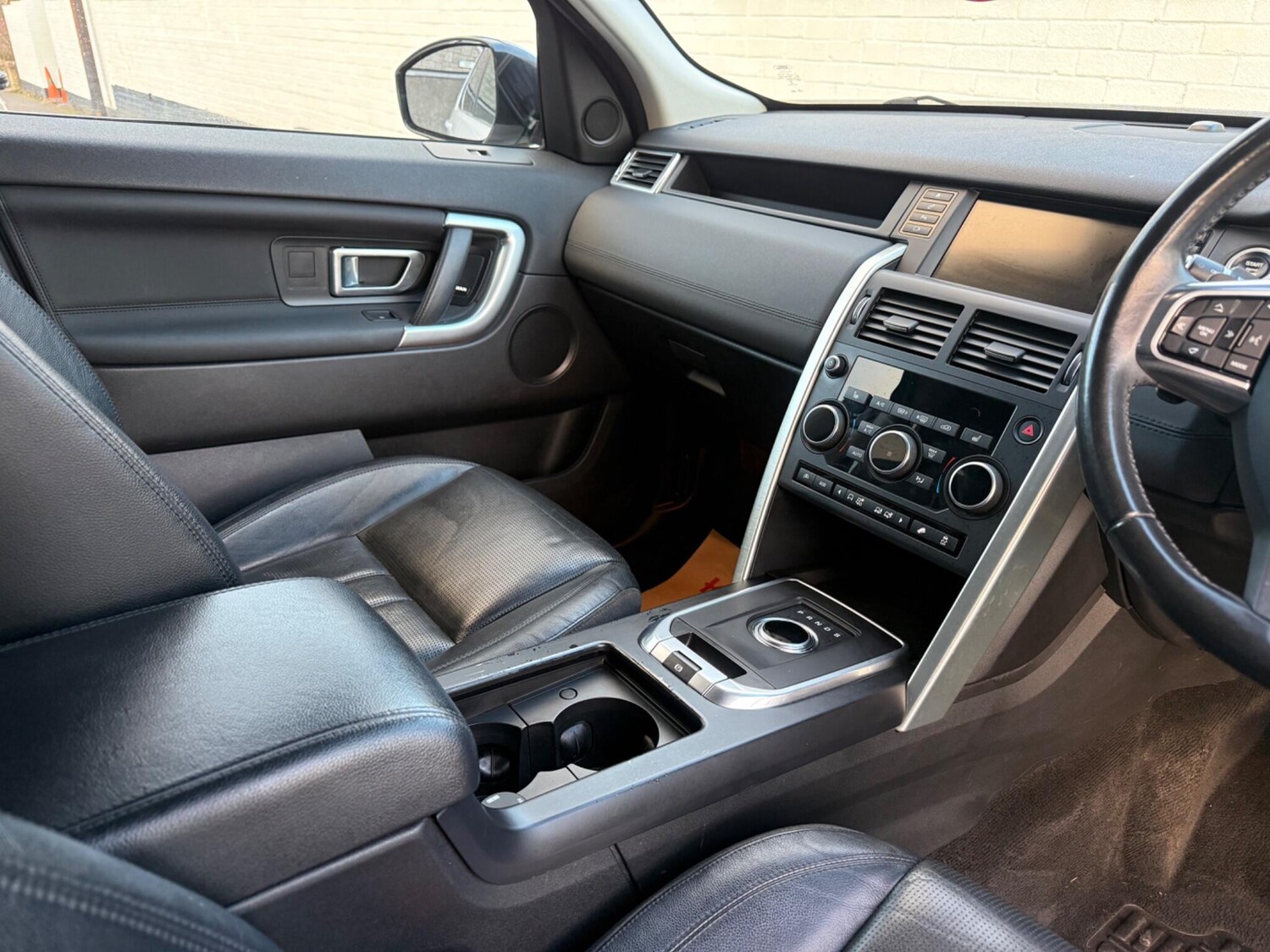 Used Land Rover Discovery Sport 2017 for sale - 77345252: Photo 13