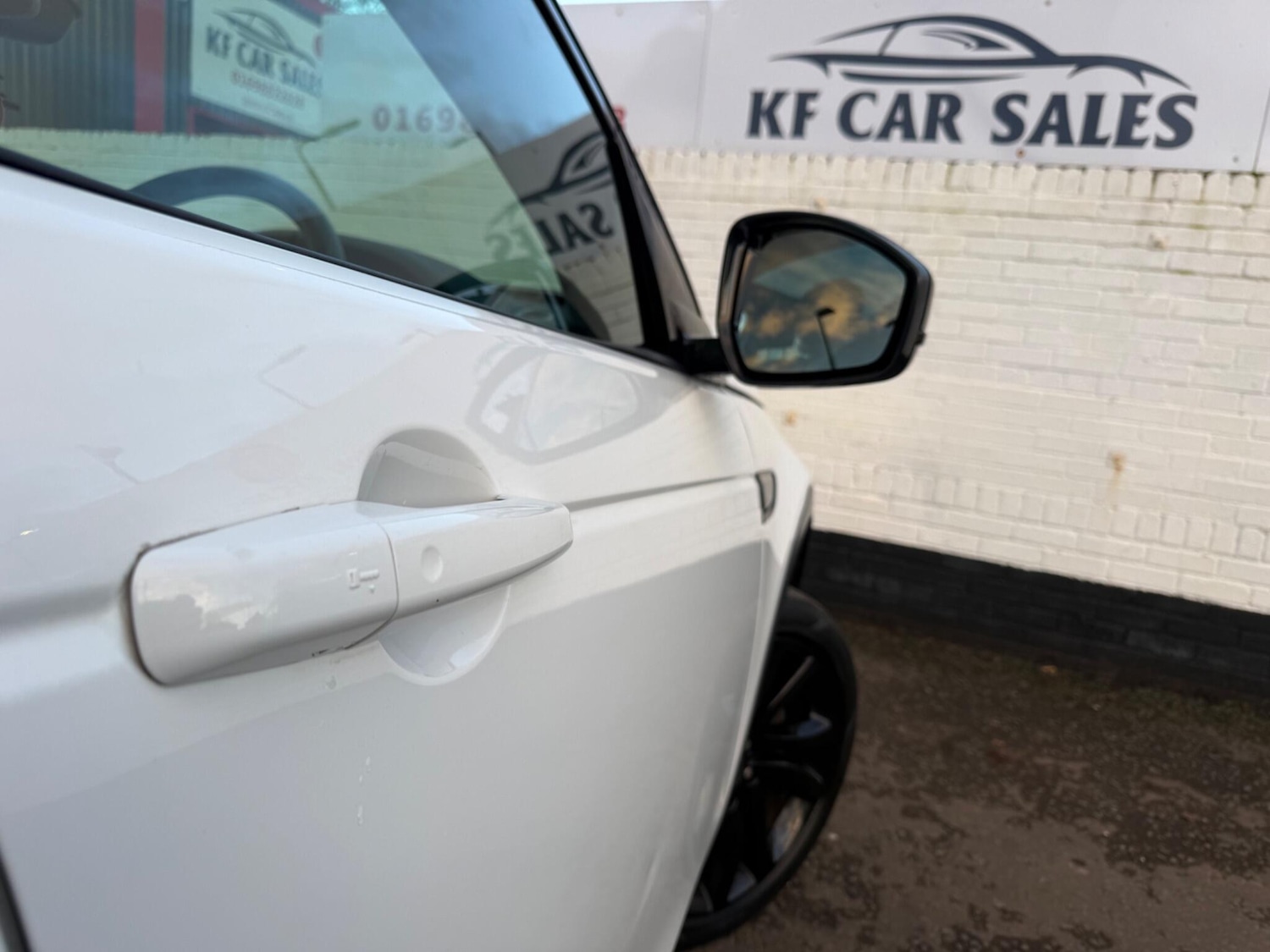 Used Land Rover Discovery Sport 2017 for sale - 77345252: Photo 31