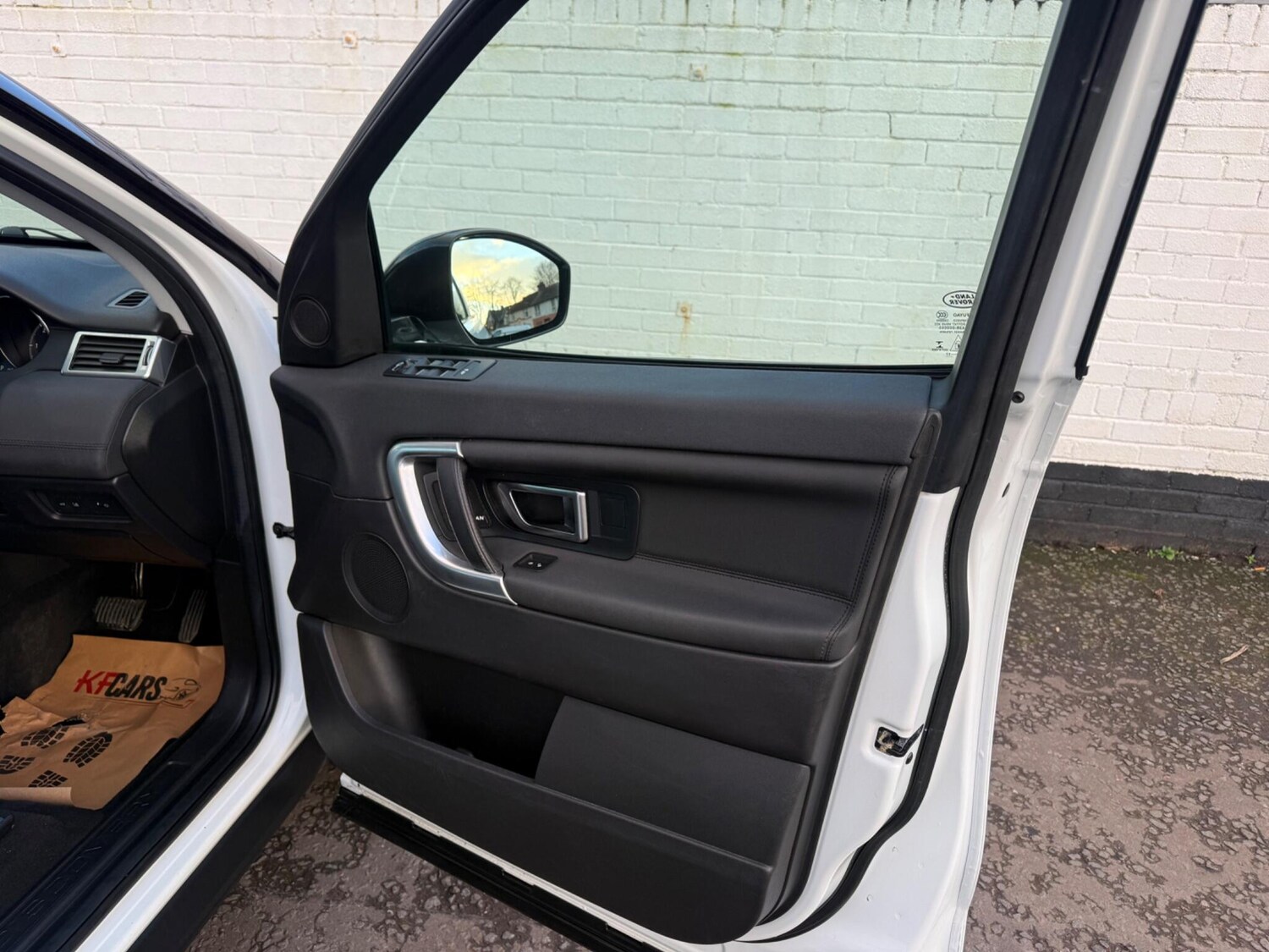 Used Land Rover Discovery Sport 2017 for sale - 77345252: Photo 7