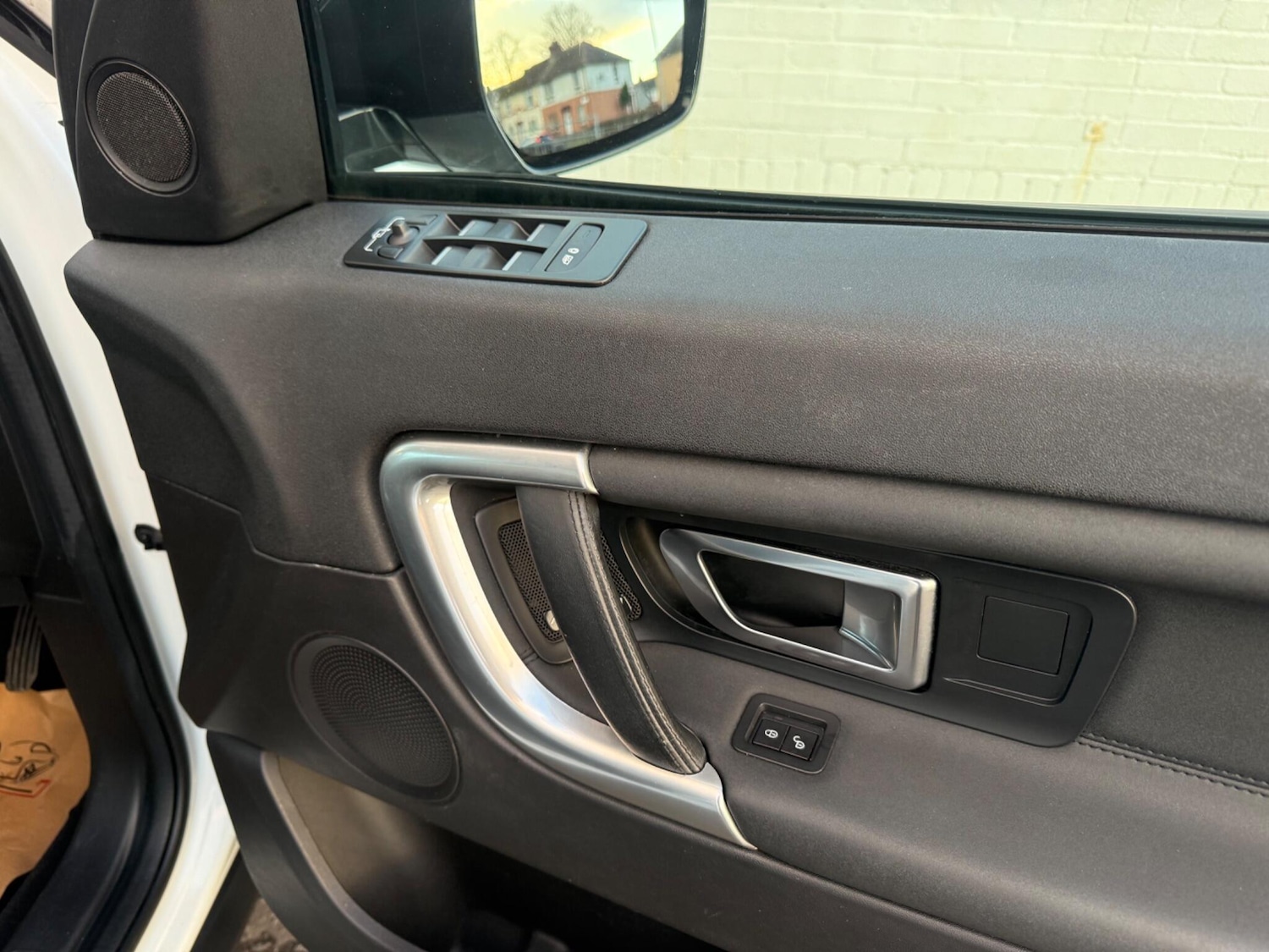 Used Land Rover Discovery Sport 2017 for sale - 77345252: Photo 8