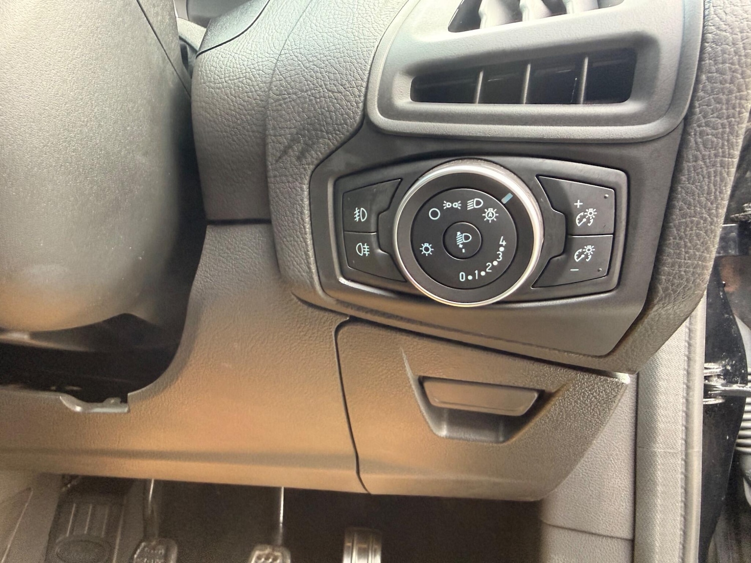 Used Ford Focus for sale - 77924928: Photo 10