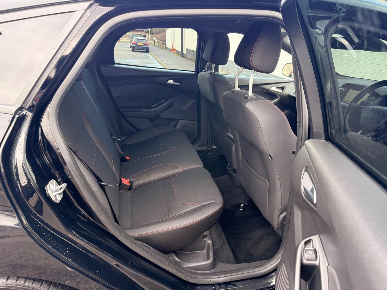 Used Ford Focus for sale - 77924928: Photo 18