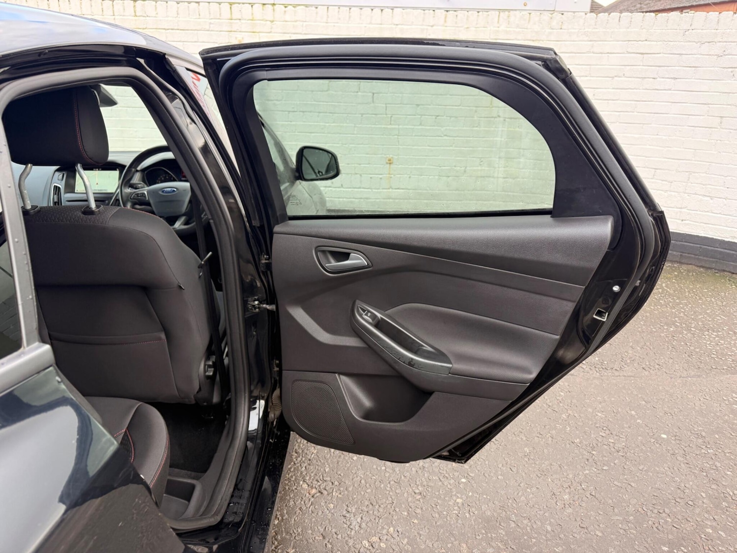 Used Ford Focus for sale - 77924928: Photo 19