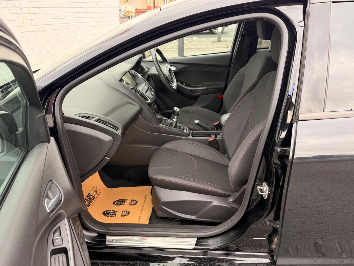 Used Ford Focus for sale - 77924928: Photo 24