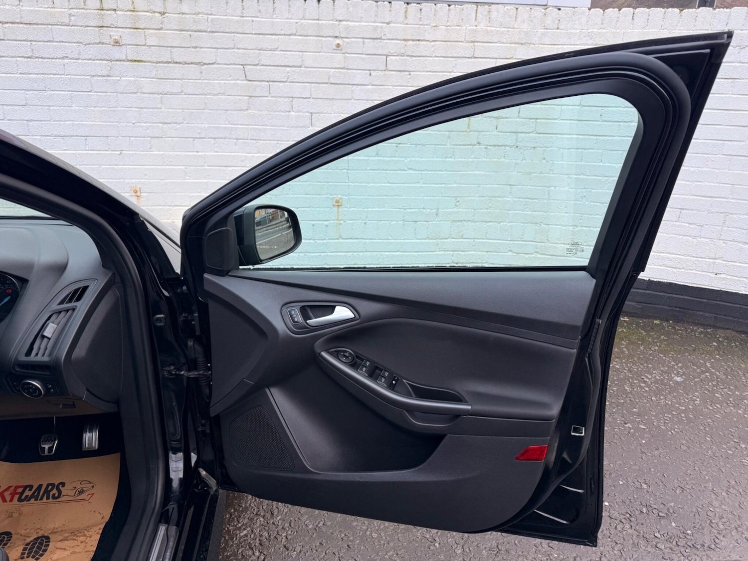 Used Ford Focus for sale - 77924928: Photo 7