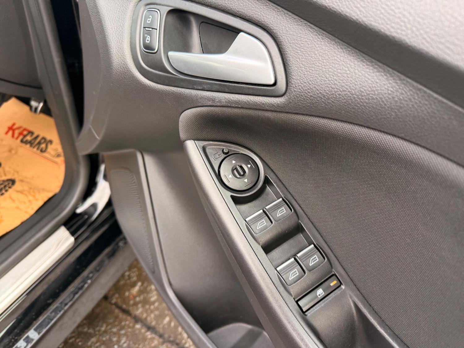 Used Ford Focus for sale - 77924928: Photo 9