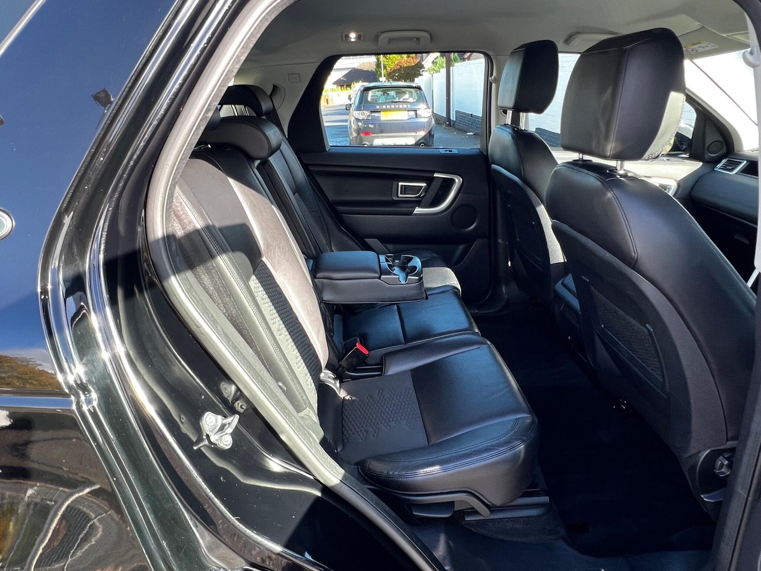 Used Land Rover Discovery Sport 2018 for sale - 76060772: Photo 18