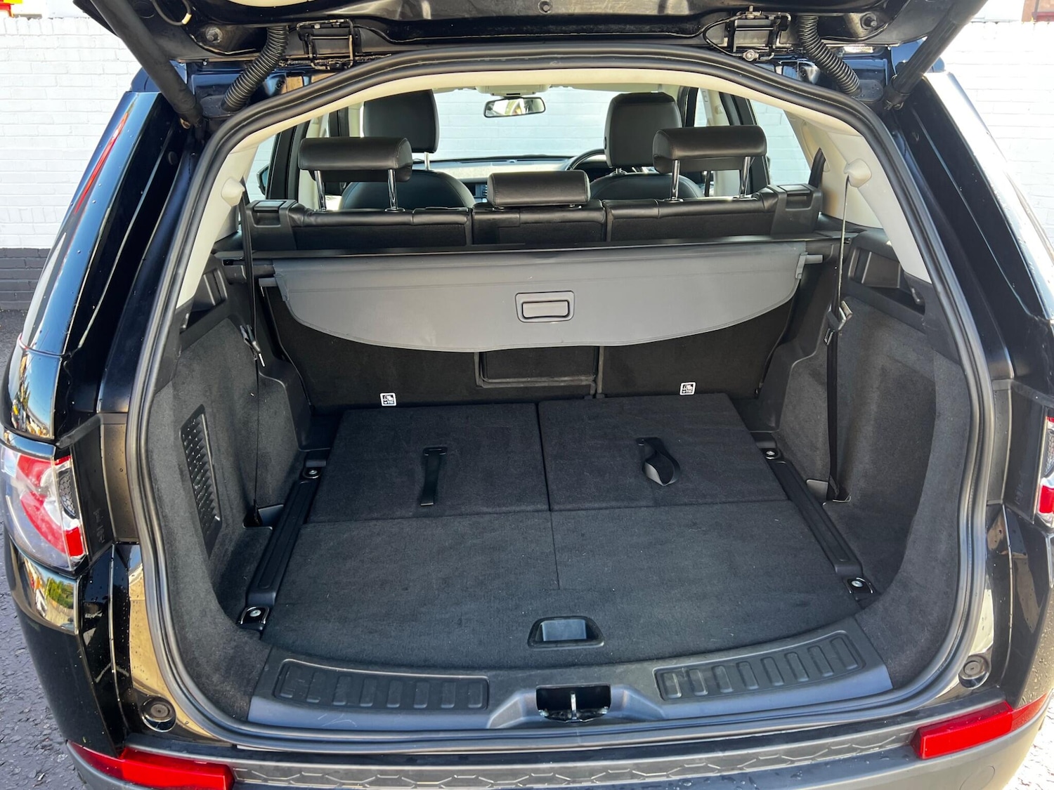 Used Land Rover Discovery Sport 2018 for sale - 76060772: Photo 22