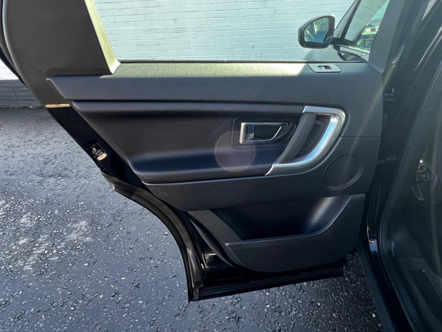 Used Land Rover Discovery Sport 2018 for sale - 76060772: Photo 25