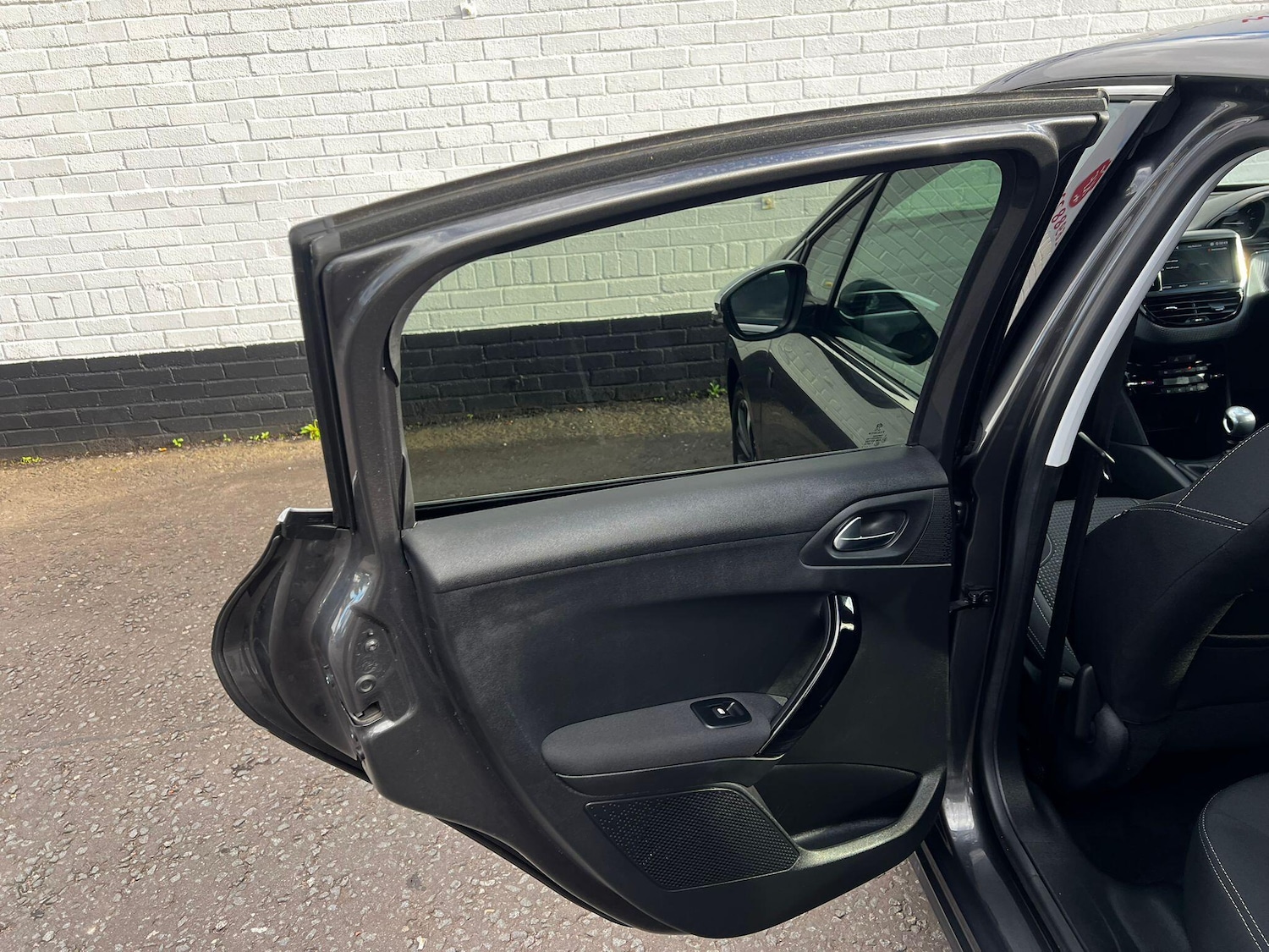 Used Peugeot 208 2019 for sale - 76997430: Photo 15