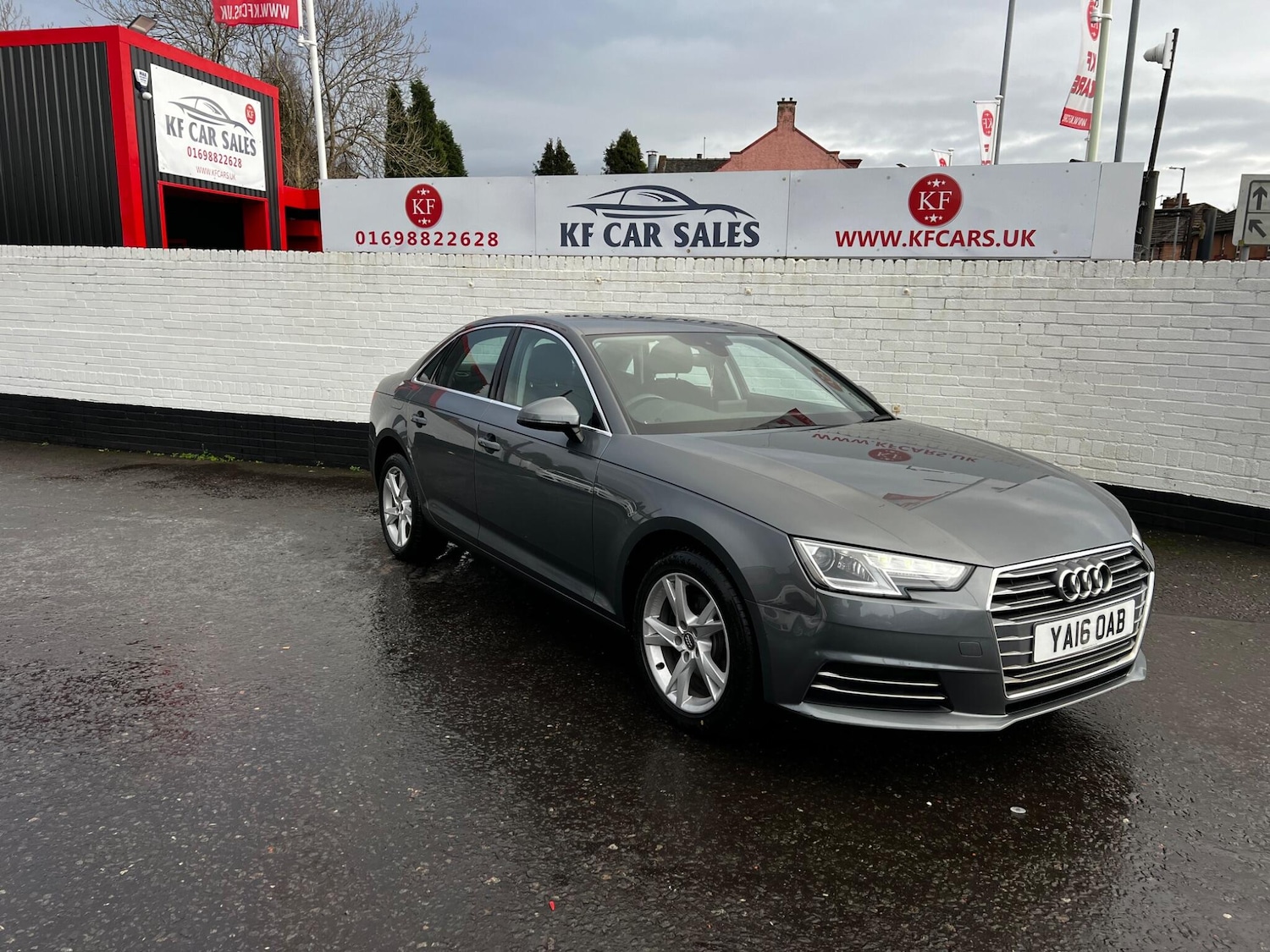 Used Audi A4 2016 for sale - 77155592: Photo 2