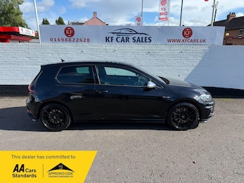 Used Volkswagen Golf 2017 for sale - 75927283: Photo